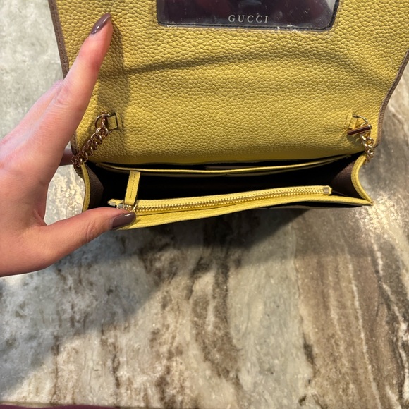 Wallet on a chain taupe - Picture 6 of 6